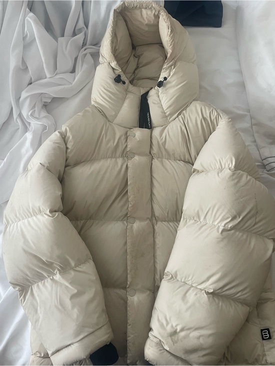 Aritzia Jackets & Blazers - Women's super puff Jacket with High Collar
